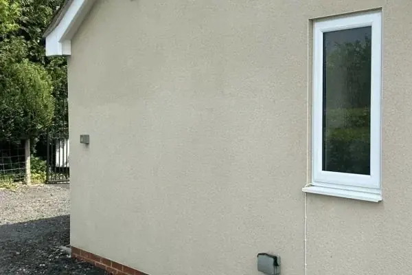 Render Cleaning in Bedford